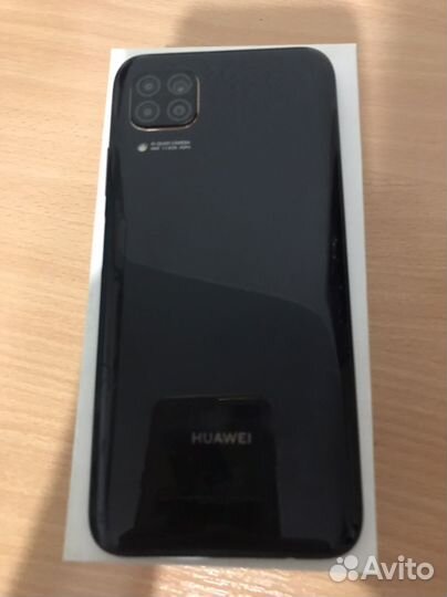 HUAWEI P40 Lite, 6/128 ГБ