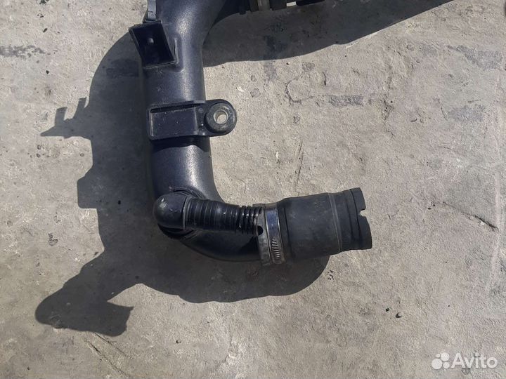 Патрубок воздушный Opel Corsa D 1.3 cdti