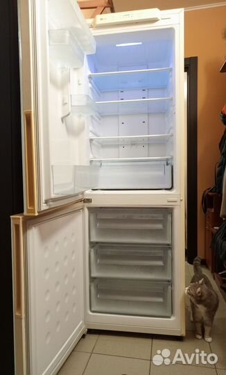 Холодильникsamsung