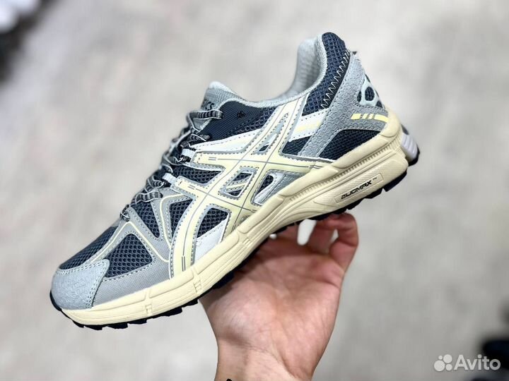 Кроссовки Asics