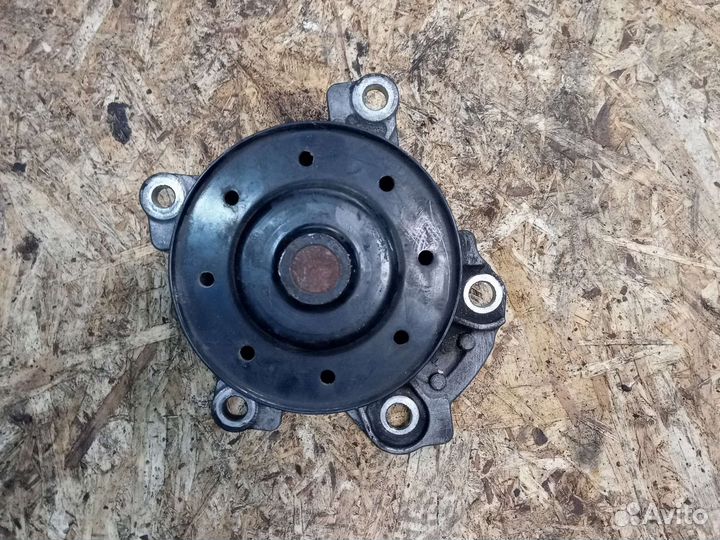 Помпа водяная Toyota Corolla 150