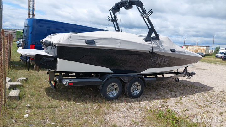 Axis A22 2022 буксировщик