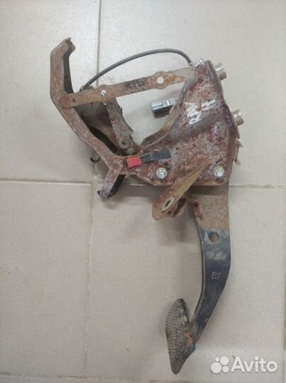 Педаль тормоза Toyota Rav 4 ACA30