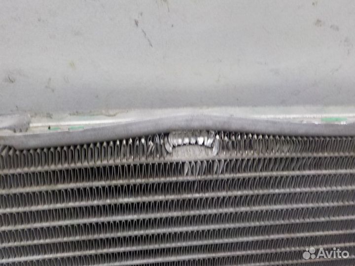 Радиатор основной на Land Rover Discovery Sport