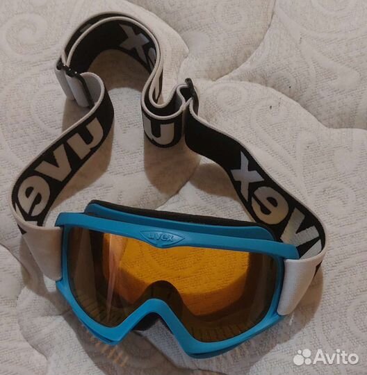 Горнолыжная маска uvex