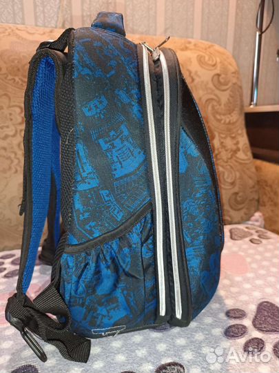 Школьный рюкзак