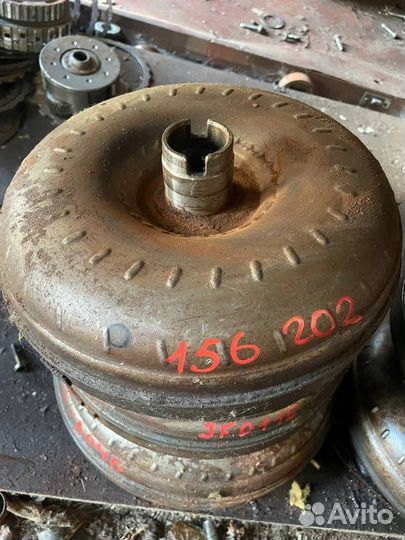 Гидротрансформатор 01V323593