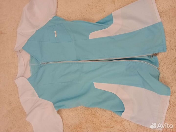 Медицинский костюм женский