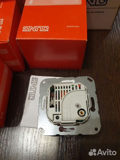 Терморегулятор теплого пола Jung LS990 FTR231U