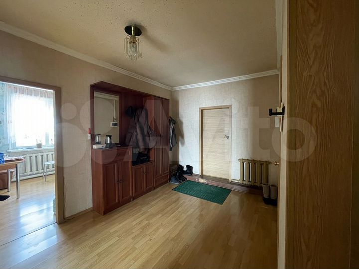 Дом 192 м² на участке 9 сот.