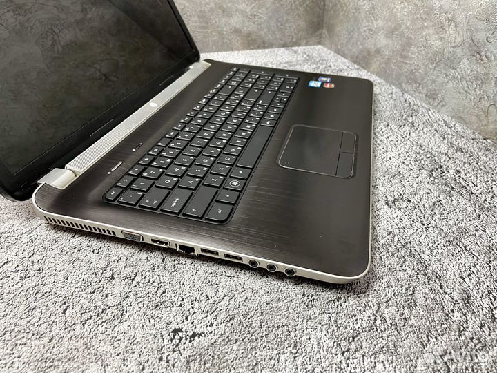 Мощный ноутбук HP с большим экраном 17