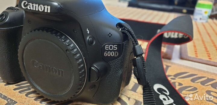 Зеркальный фотоаппарат canon 600d