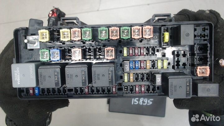 Блок предохранителей Dodge Charger 2014, 2016