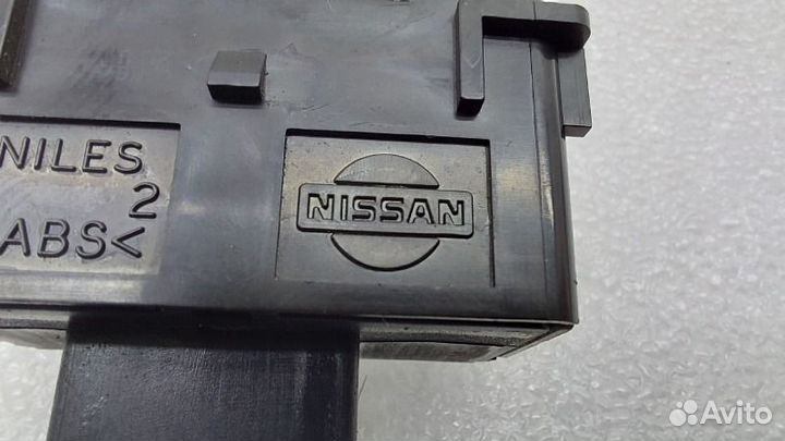 Кнопка Nissan X-Trail T31 MR20DE 2011