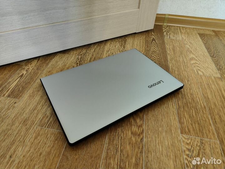 Lenovo для игр i3-6100u+nvidia 920MX+DDR4 8gb+SSD
