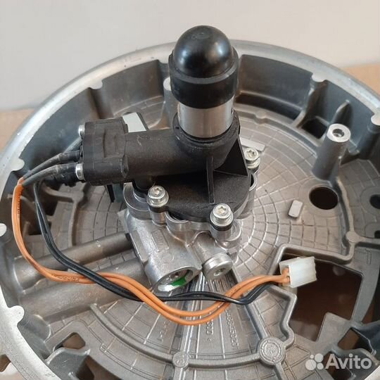 Топливный насос Eberspaher Hydronic L30 24v