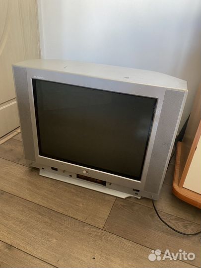 Телевизор бу LG
