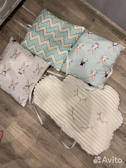 Бортики на кроватку