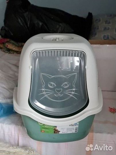 Кошачий туалет закрытый домик