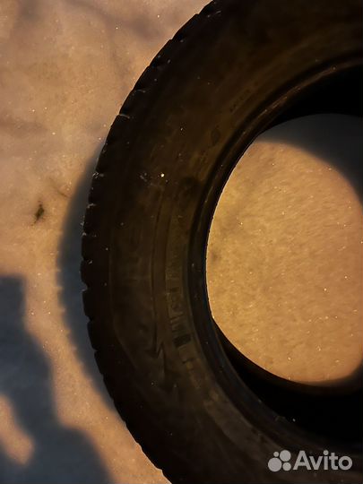 Nokian Tyres Hakkapeliitta 7 215/60 R16 38E