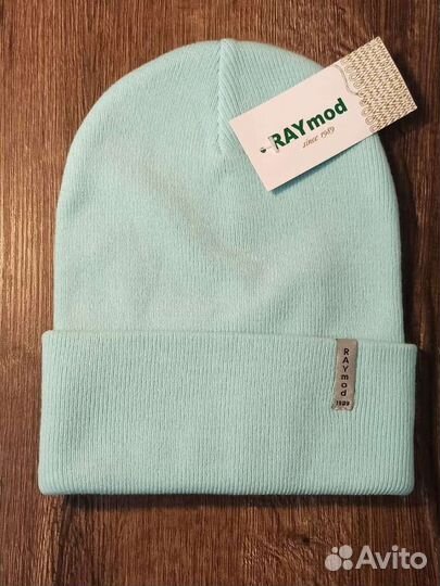 Женская шапка