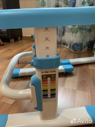 Растущая парта и стул