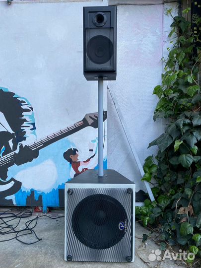 Трёх полосные Колонки 2х200 Вт, микшер, усилитель