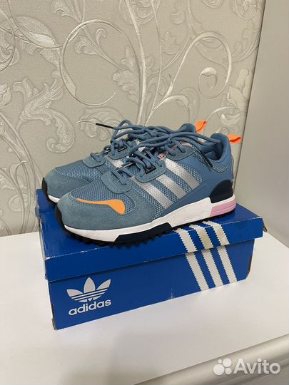 Кроссвоки Adidas Originals ZX 700 HD W