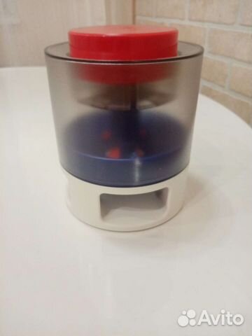 Кормушка для кошек и собак