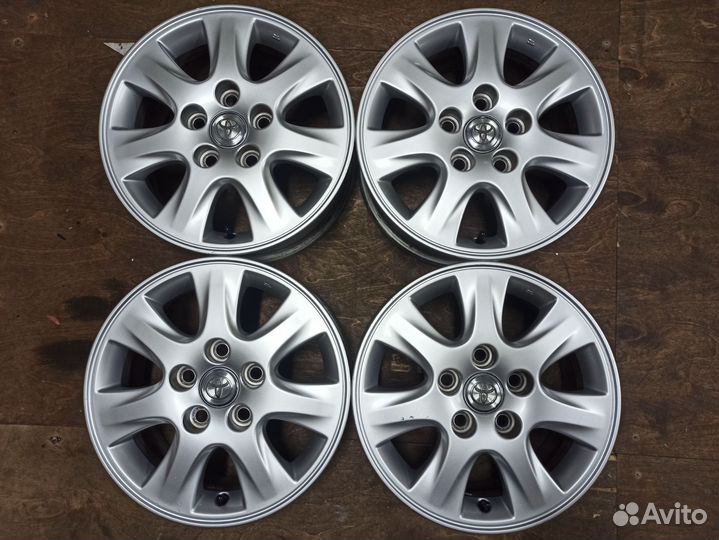 Диски 15 5х114,3 ET50 оригинал Тойота из Японии