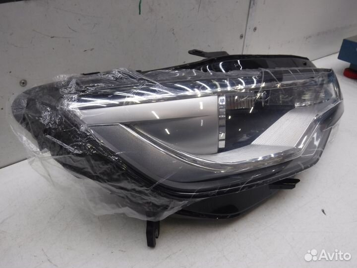 Фара правая Audi A6/RS6/S6
