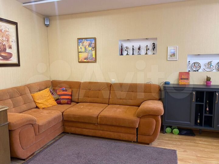 3-к. квартира, 65 м², 2/5 эт.