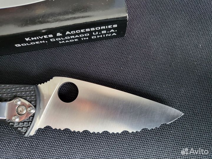 Spyderco tenacious lightweight