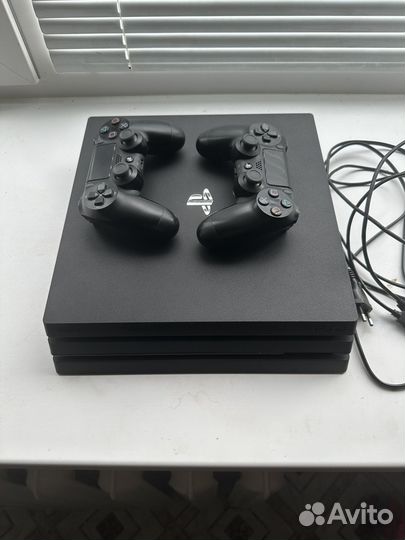 Sony PlayStation 4 pro 1tb