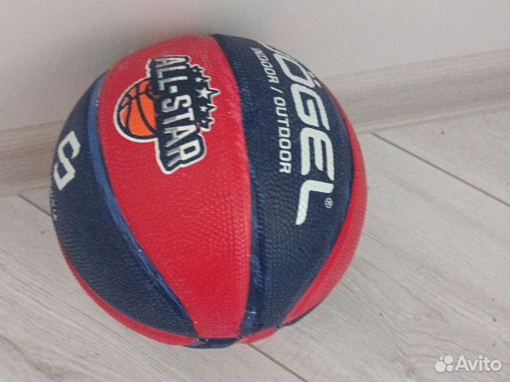 Маленький баскетбольный мяч