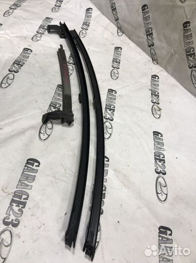 Направляющая стекла двери Lexus Rx300 MCU15 1MZ-FE