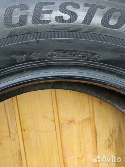 Bridgestone Ecopia EP850 245/65 R17 111H