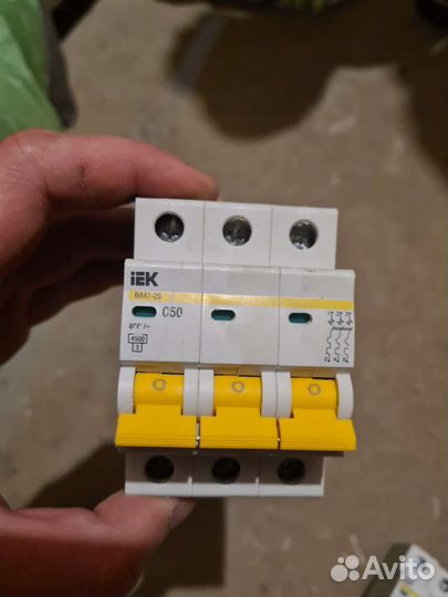 Дифференциальный автомат IEK