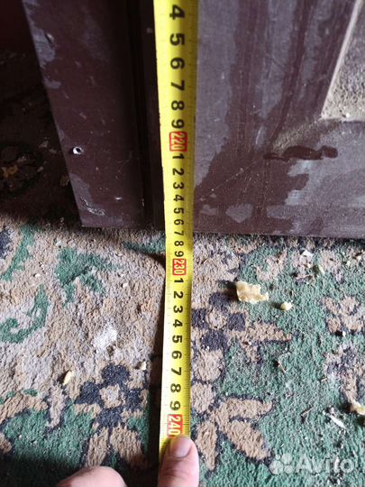 Дверь алюминиевая