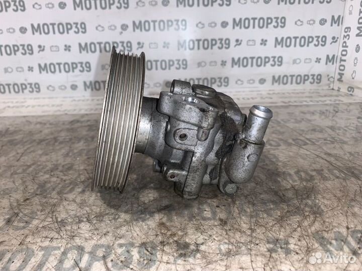 Насос гур Audi A5 2.0 tfsi cdnc 2009