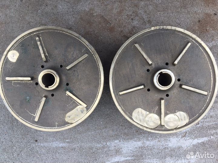 Продам крыльчатку водяного насоса