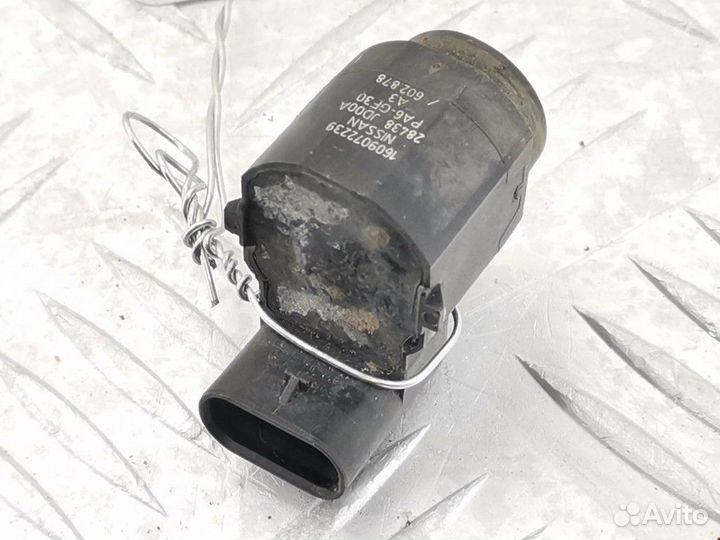 Датчик парктроника Nissan Qashqai 2007 28438BG00A