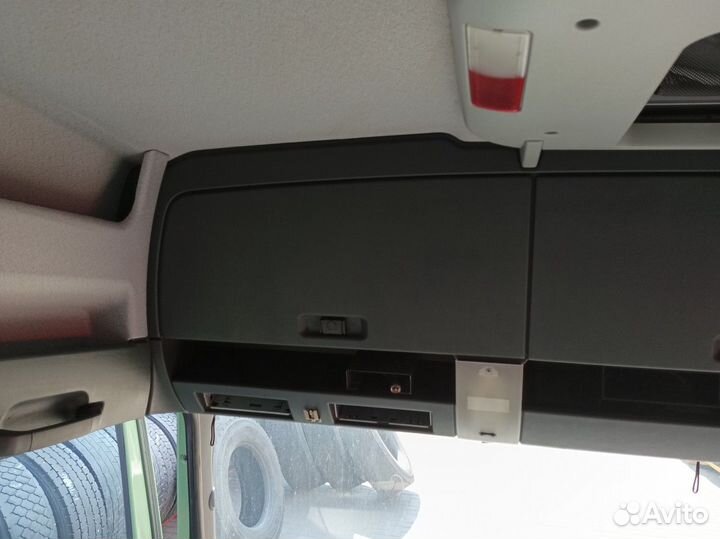 81639036164 Консоль кабины верхняя Man TGA