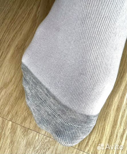 Женские носки с подошвой