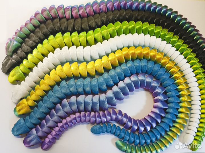 Змея символ 2025 года