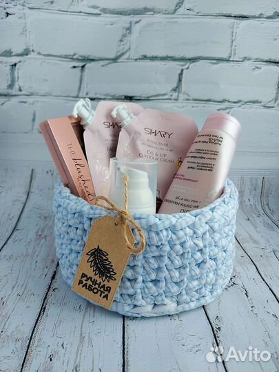 Вязаные корзинки для хранения набором