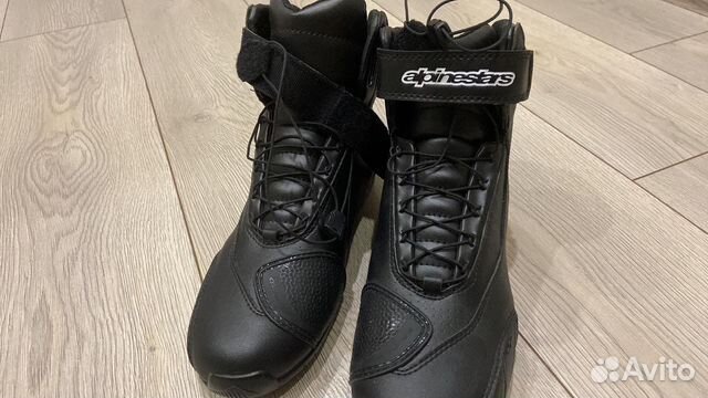 Мотоциклетные ботинки