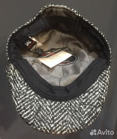 Кепка уточка черно-белая (новая)