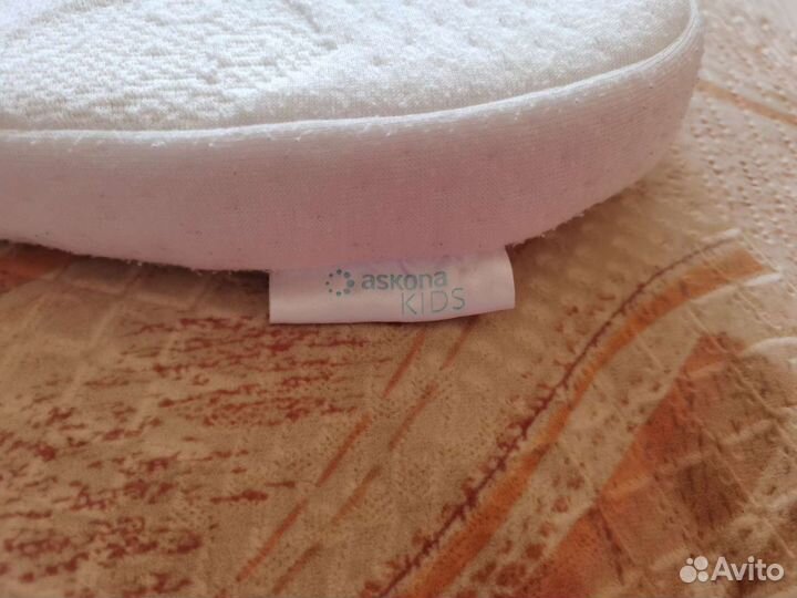 Подушка для новорождённых детей