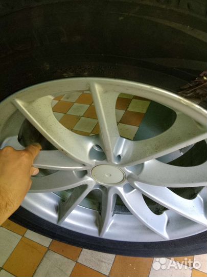 Колеса 235 55 17 стояли на мультиване